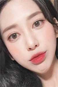 伊蕾娜 扫帚